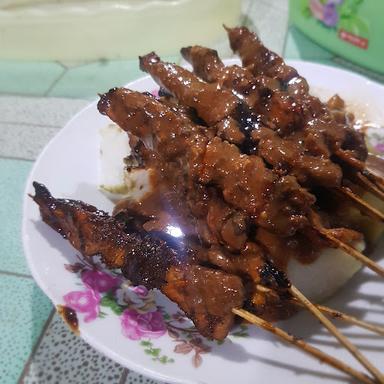 SATE AYAM BU SARIF