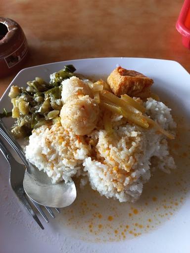 RUMAH MAKAN LESTARI