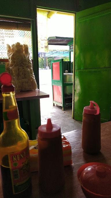 WARUNG BAKSO ISOKU IKI