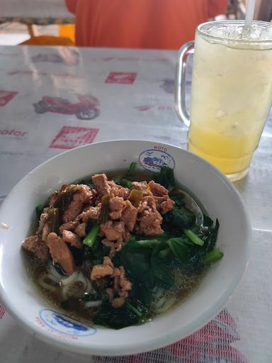 BAKSO & MIE AYAM PAK UNTUNG