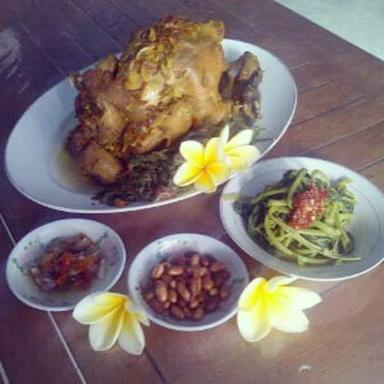 WARUNG KARTIKA BETUTU AYAM KAMPUNG