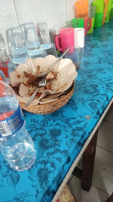 WARUNG MAKAN IBU JAGI