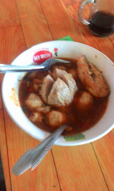 BAKSO PELANGI MAS KUN