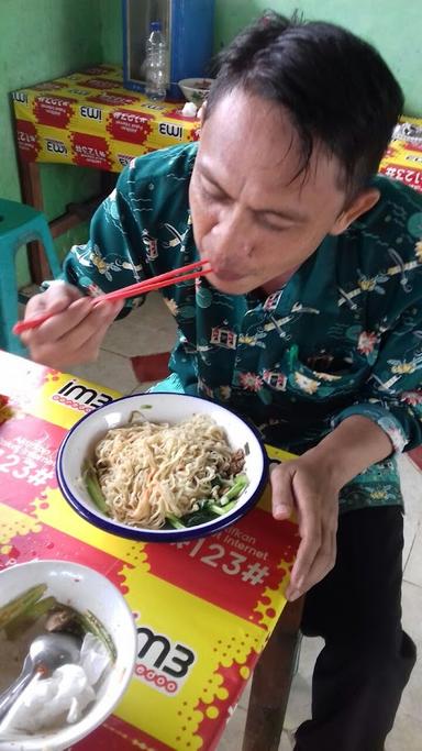 PONDOK BAKSO RAOS ECO