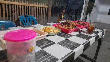 WARUNG MIE JAWA MAS PECEP