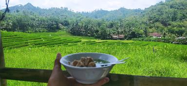 WARUNG BAKSO & MIE AYAM PAK KASTAM