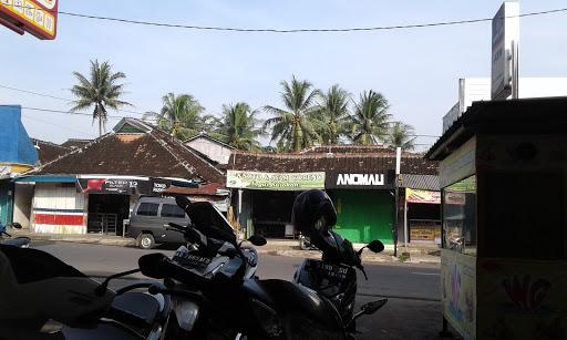 SOTO DAGING SAPI DAN AYAM GORENG SEGAR BAROKAH