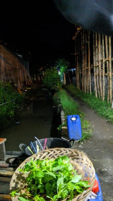 WARUNG MAKAN SUPARTINI