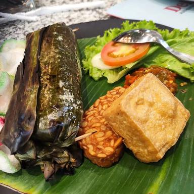 NASI BAKAR BANG ED