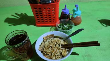 MIE AYAM MBAH JENGGOT