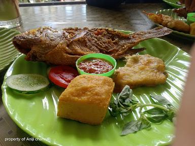 AYAM BAKAR SYIFA