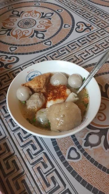 MIE BASO GEULIS (TEH WIDA TEA)