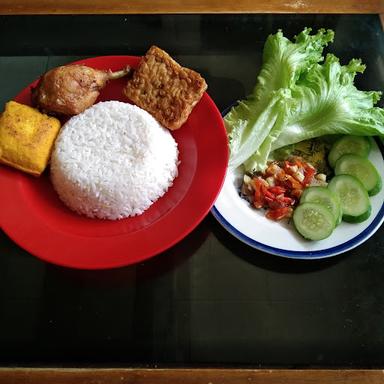 WARUNG NASI BU NONOY