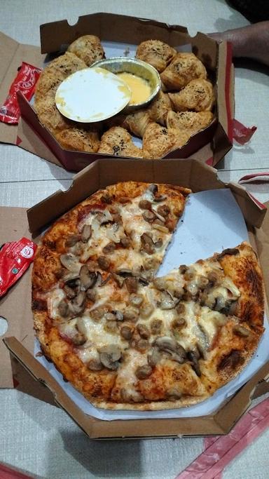 PIZZA HUT DELIVERY - PHD INDONESIA