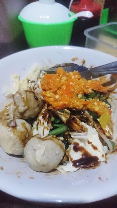 MEDIA BAKSO DAN SEBLAK