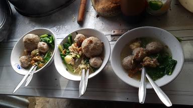 BAKSO WELAS ASIH ( PAK ANTO)