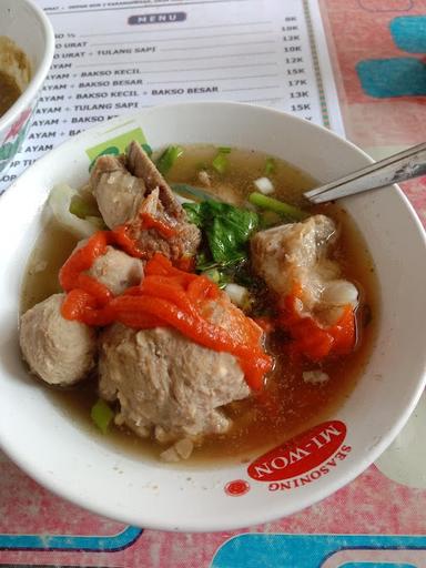 BAKSO URAT DAN MIE AYAM DUA PUTRA