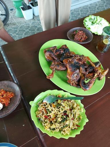 AYAM BAKAR MBAK SUSI ROSO RINDU