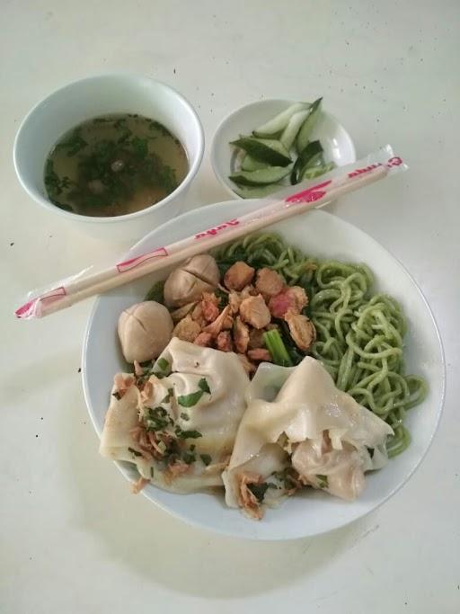 BAKMI AYAM BERKAT