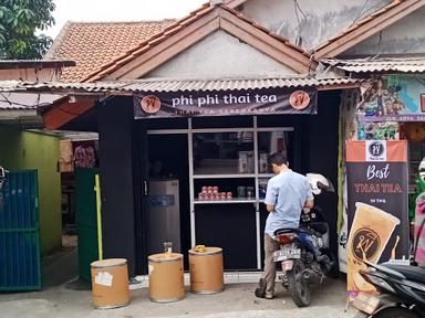 PHI PHI THAI TEA