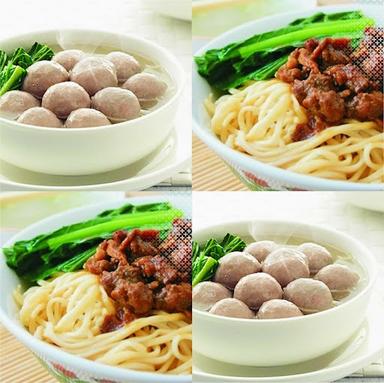 MIE BAKSO MANDALA PAK SUKADI