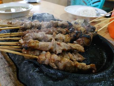 SATE KAMBING BU ITA TEGAL KARAWACI