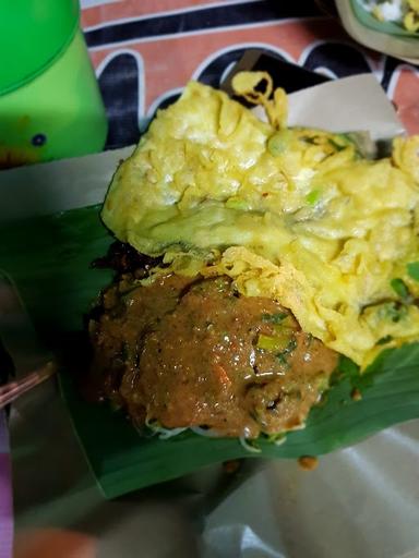 MENDOAN NASI PECEL NGAWI