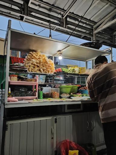 BASO & MIE AYAM PAK DE