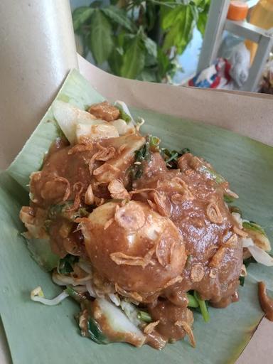 GADO-GADO MAMAH BOHAY