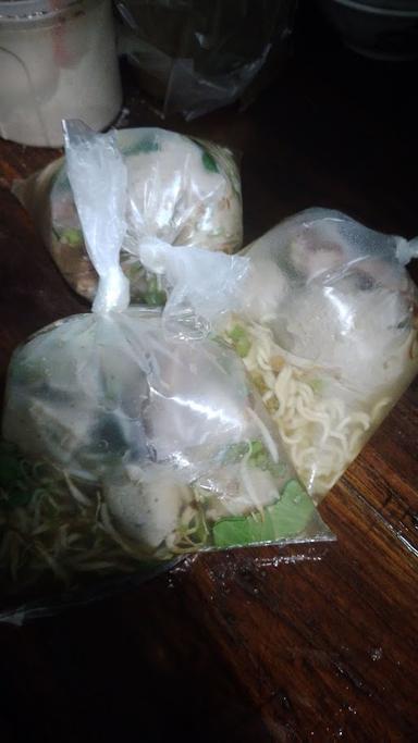 MIE AYAM BASO SIDO MAMPIR