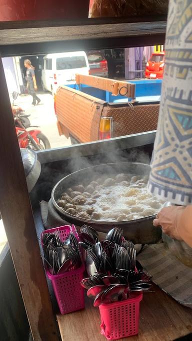 BAKSO URAT PAK SAMIYO