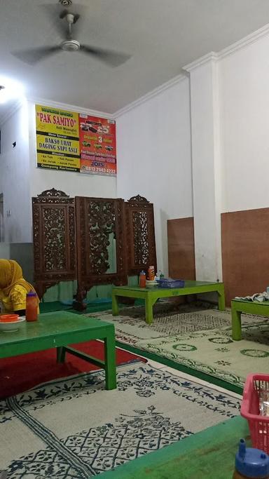 BAKSO URAT PAK SAMIYO