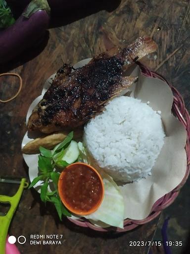 BARAYA NASI GORENG DAN LALAPAN