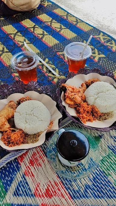 KULINER LEGENDA BEBEK DOELOER TEPI ALAS