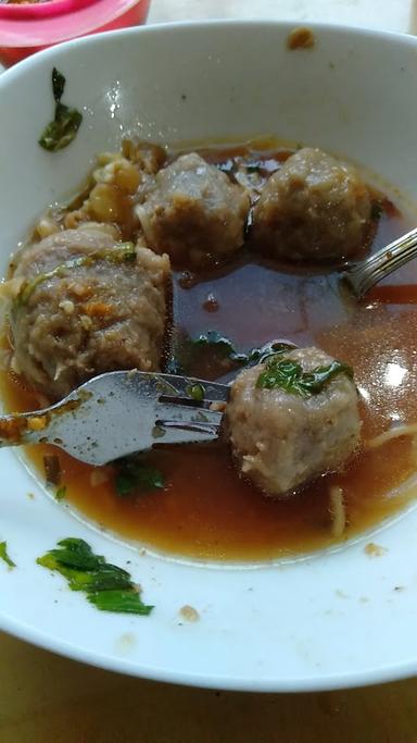 BAKSO PAK SLAMET DUA PUTRI