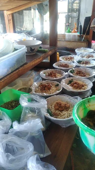 DEPOT BAKSO RAHMA ASLI WONOGIRI SOLO