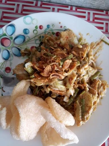 GADO-GADO MADIAH