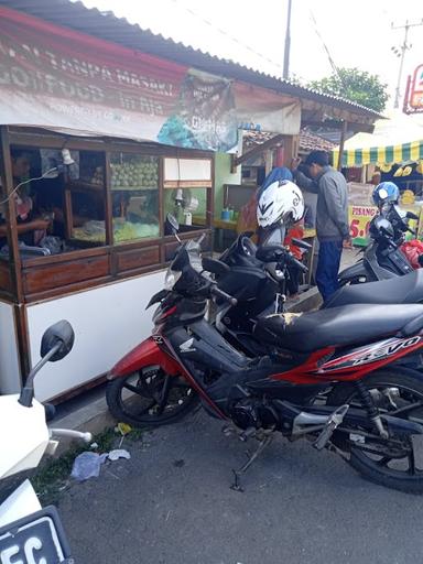 MIE AYAM BAKSO SOLO GAJAH MUNGKUR (GM)