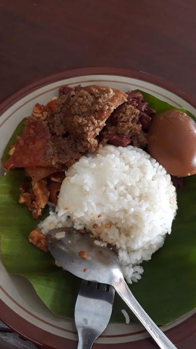 GUDEG BU TATIK ( ANON )