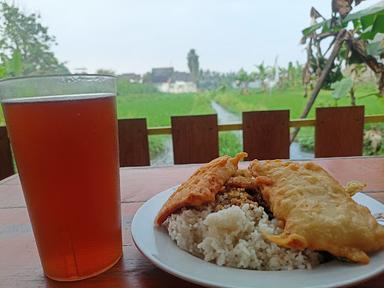 WARUNG MAKAN LIMA RIBUAN