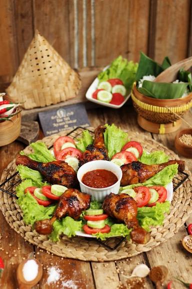 AYAM BAKAR DAN AYAM GORENG REMPAH BU SRI