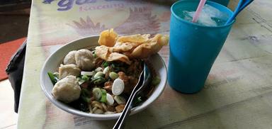 MIE AYAM & BAKSO LUMAYAN