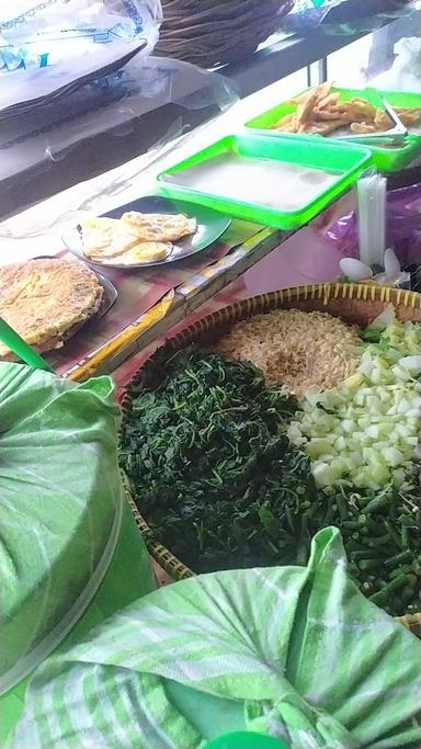 NASI PECEL BU RARA