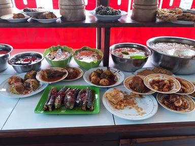 RUMAH MAKAN PADANG SUKA MINANG