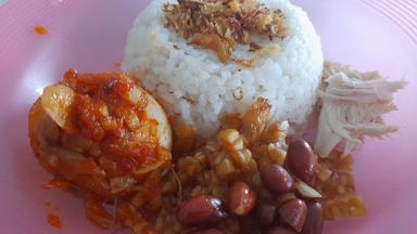 SARAPAN NASI UDUK LONTONG OPOR