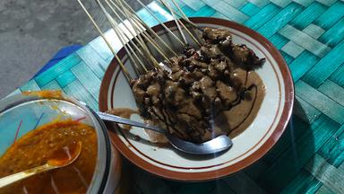 SATE AYAM CAK SAM