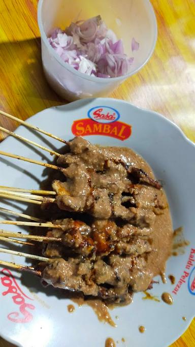 SATE AYAM MADURA CAK AYES