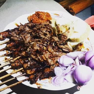 SATE AYAM MBAK DENOK