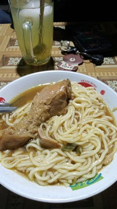 SOTO BAKSO MIE AYAM PAHA PAK KOKO