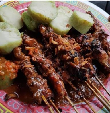 WARUNG MAKAN SATE AYAM MADURA CAK SAKHLI